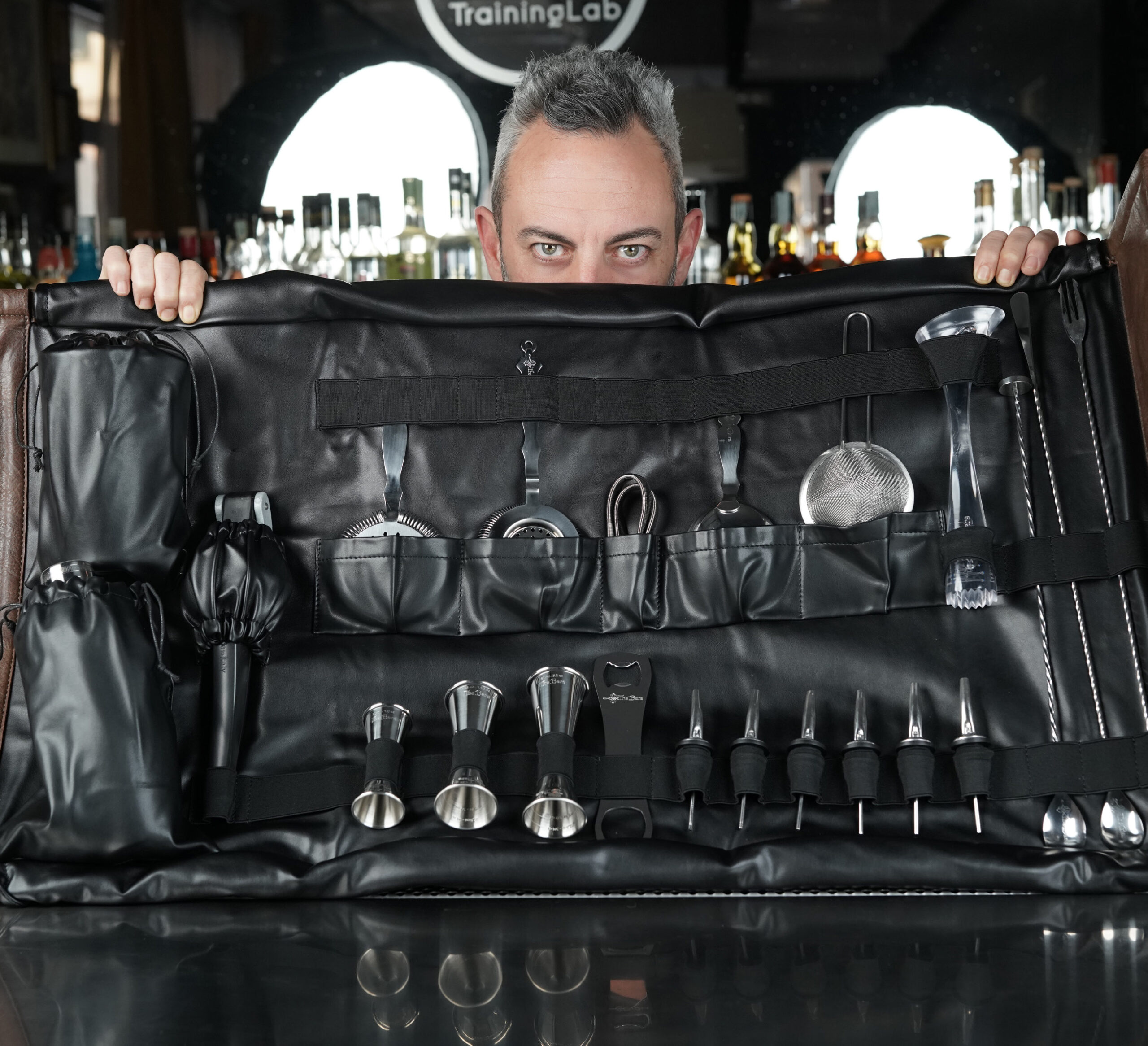 Sac kit barman en cuir, roll de 21 pièces – Image 4
