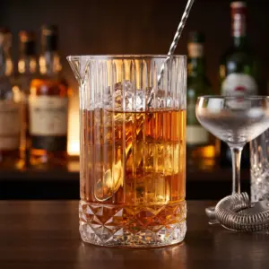 verre à mélange America '20s Bormioli Rocco de 79 cl, côtes verticales, base taillée diamant et bec verseur