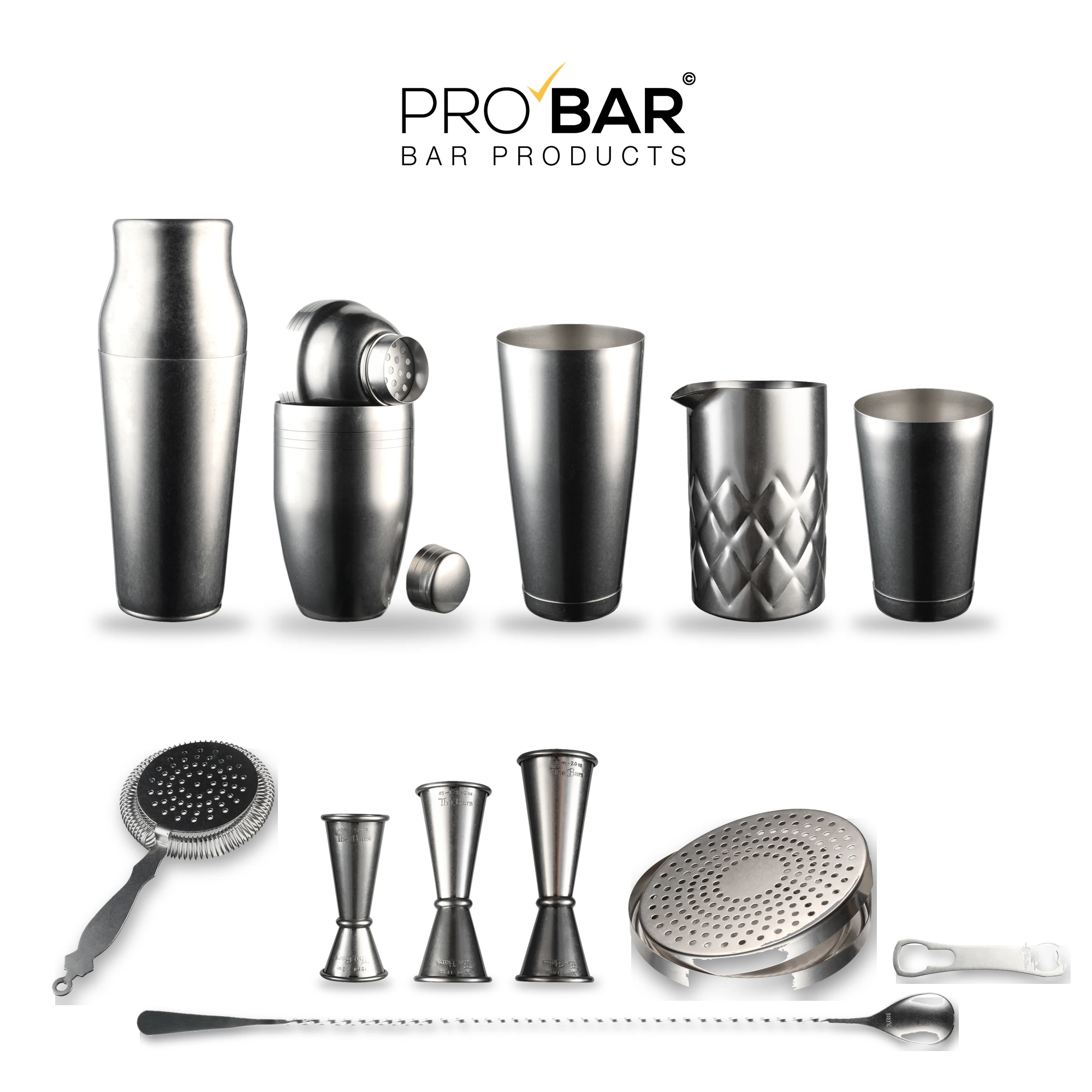 set cocktail Vintage The Bars : les 12 pièces sur le plan de travail